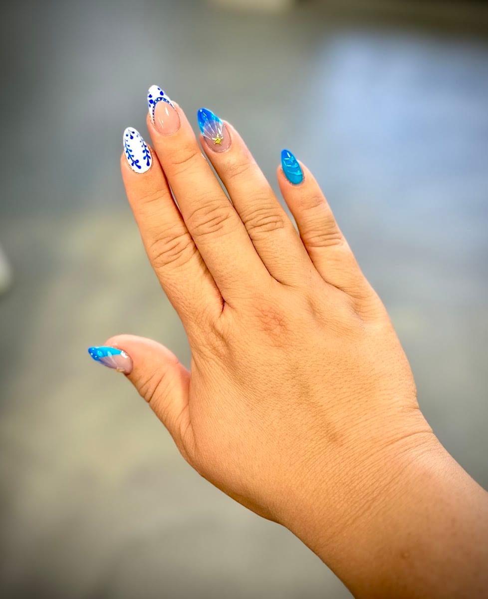Nails with Finesse, photo 4