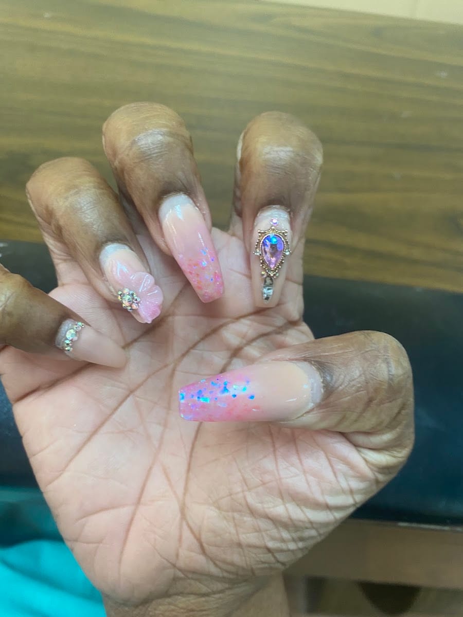 Nail Angel