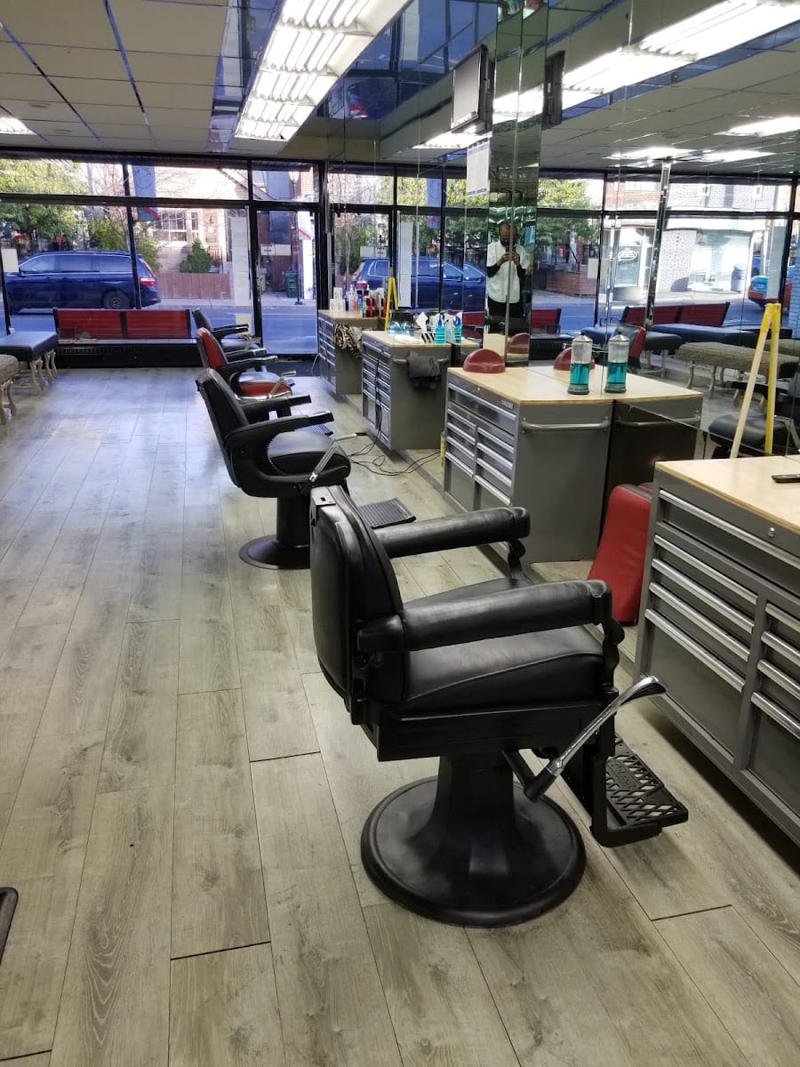 The Barber's, photo 2