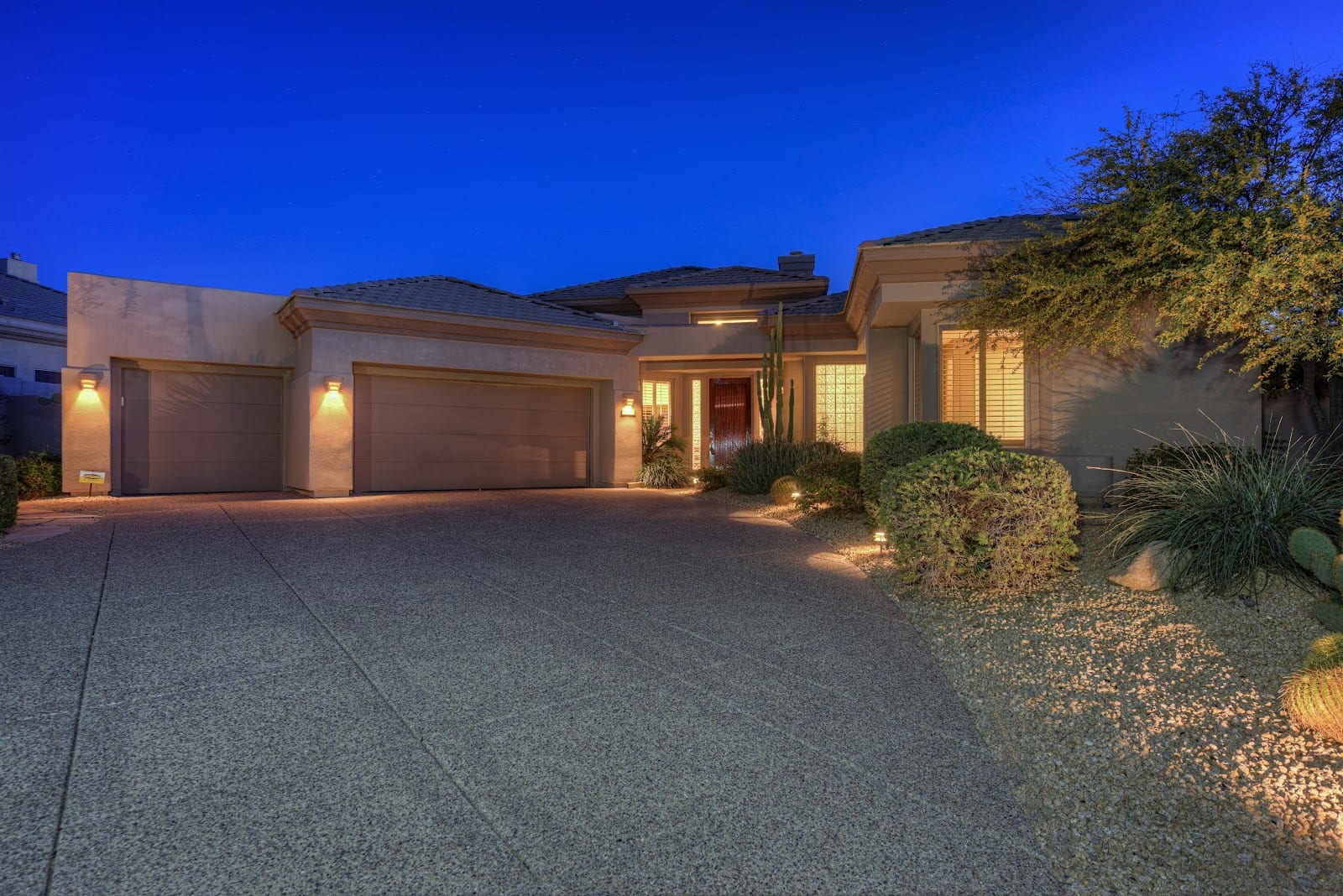 Helen Calvin ~ Re/Max Fine Properties, photo 4