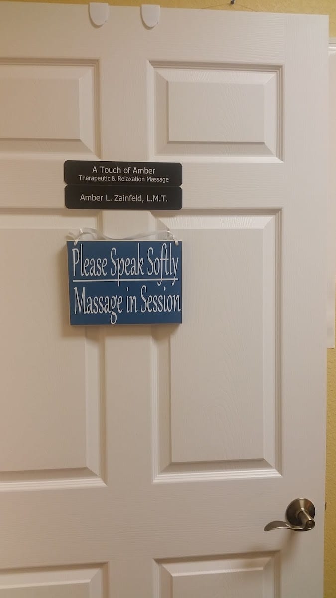A Touch Of Amber, Therapeutic & Relaxation Massage MM36224, photo 3