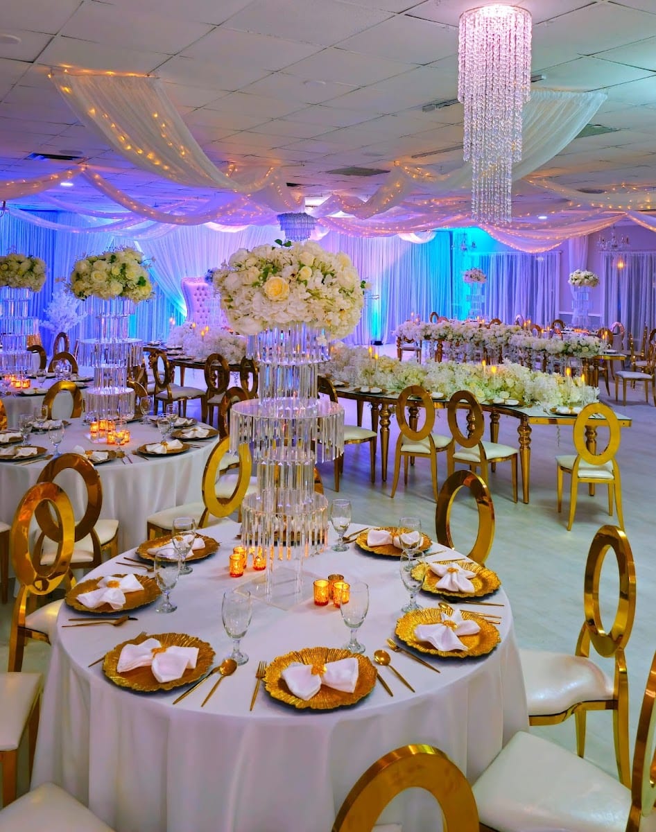Sisters Reception Hall, photo 2