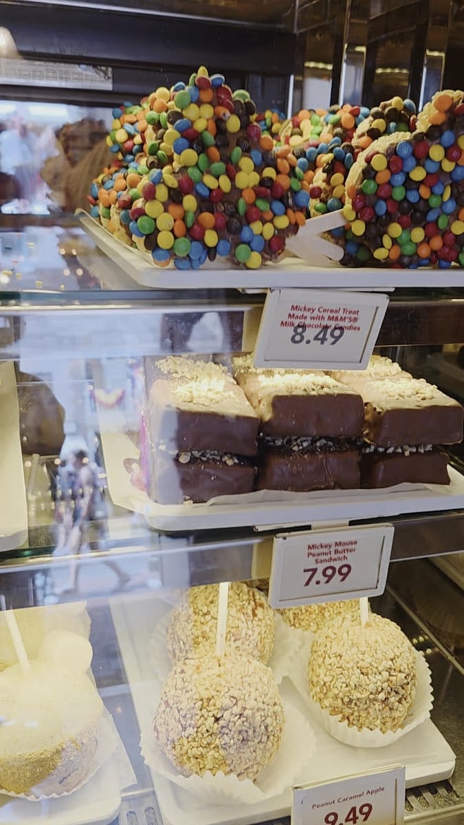 Candy Palace and Candy Kitchen, photo 3