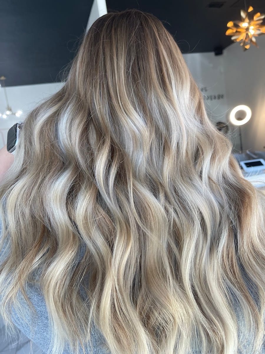 Hair.By.Mikenzi