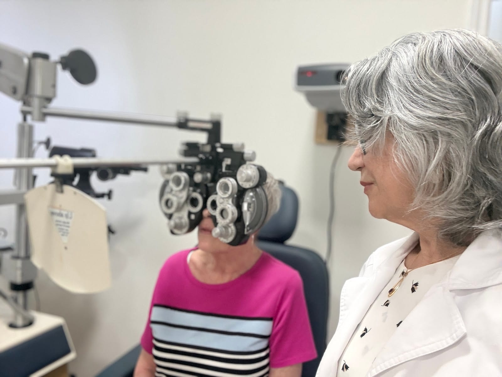 Dr Roxanna Gangi in Spencer Optical, photo 3