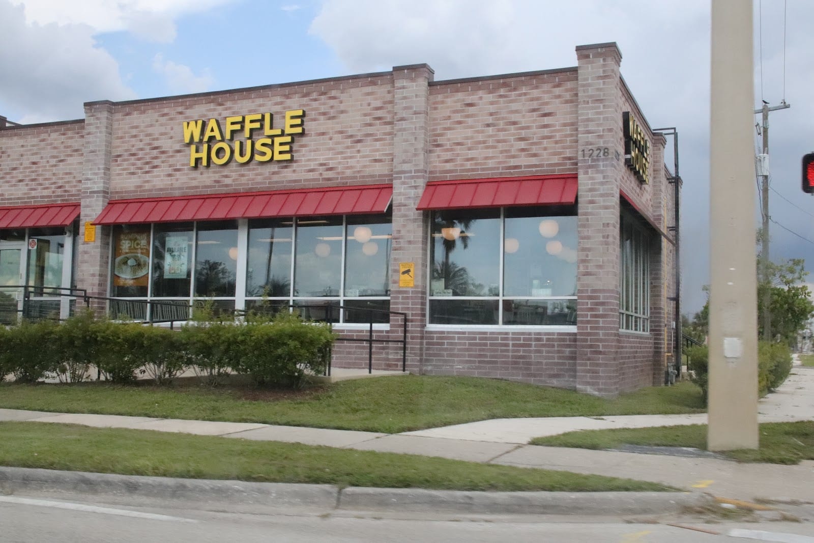 Waffle House, photo 2