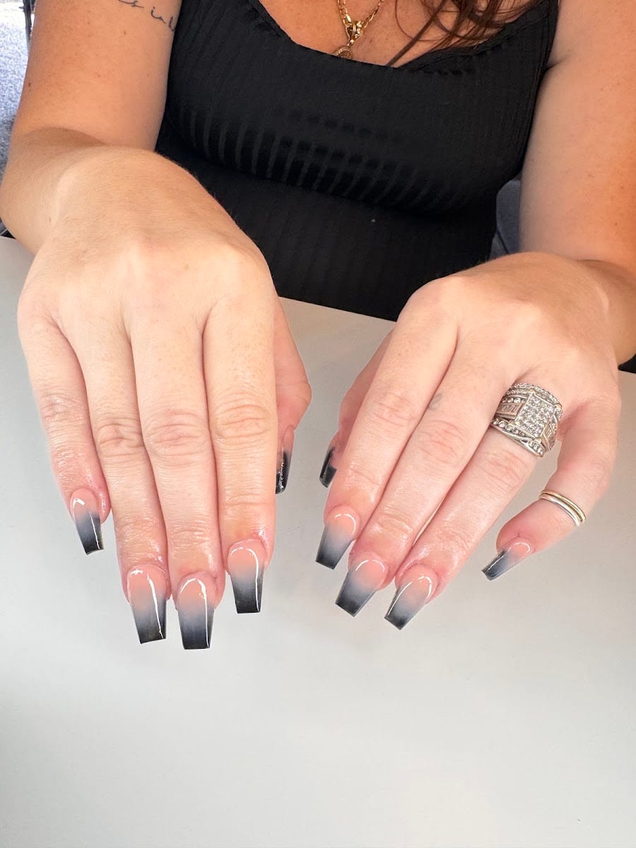 Tymeless Nails