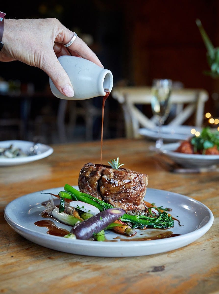 Barn & Co.