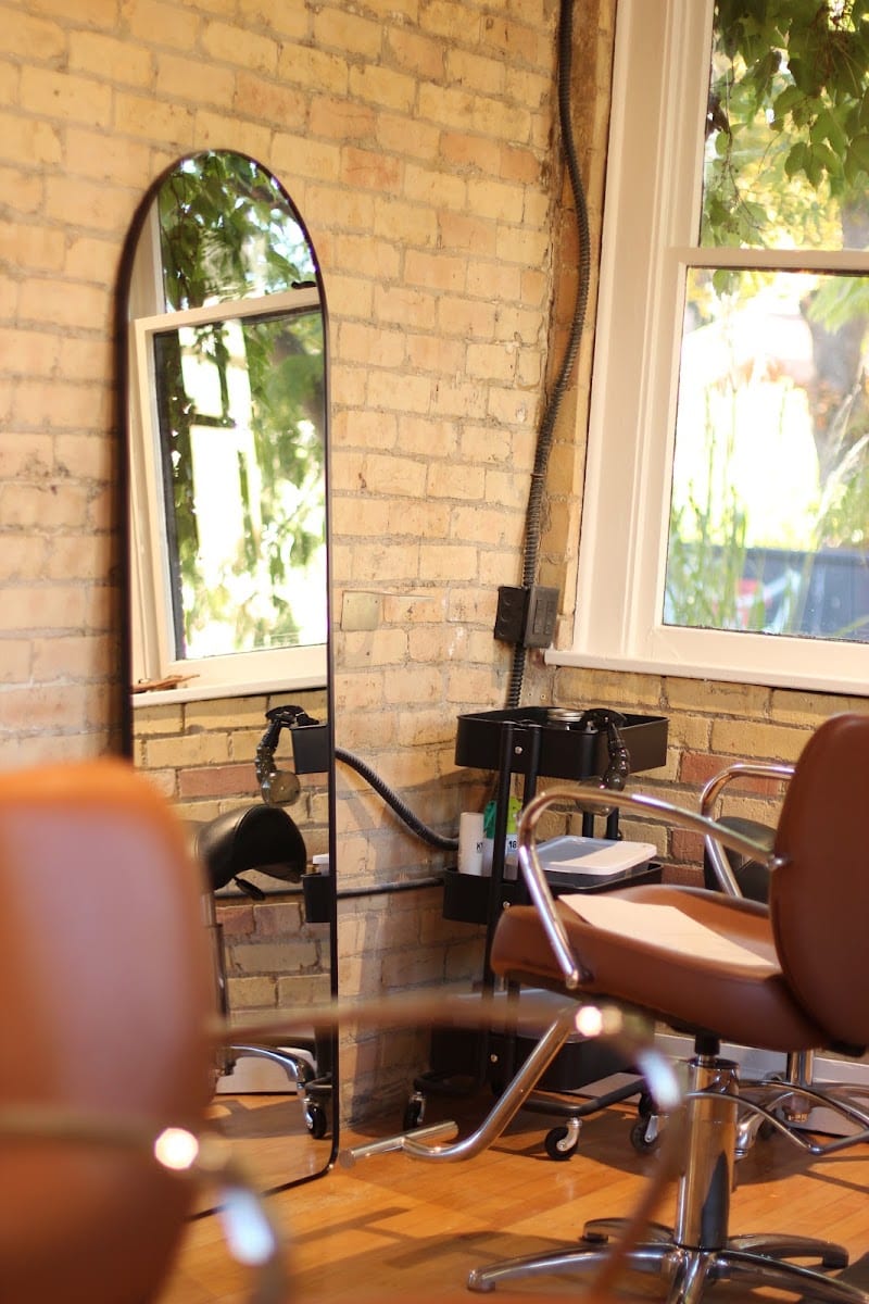 Satellite Salon ✂