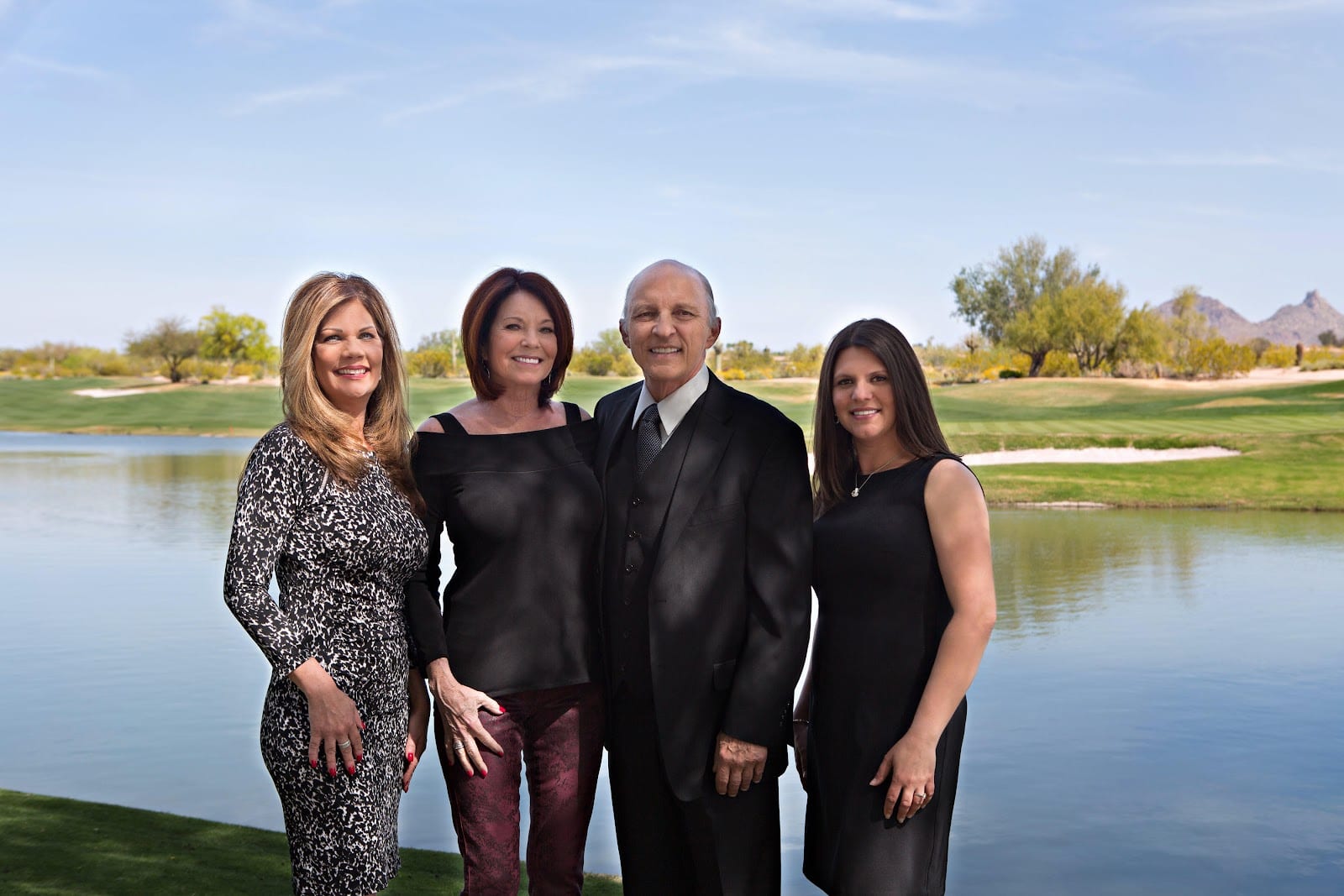 RE/MAX Fine Properties: Lindsey Dundon (Gunkel Team)