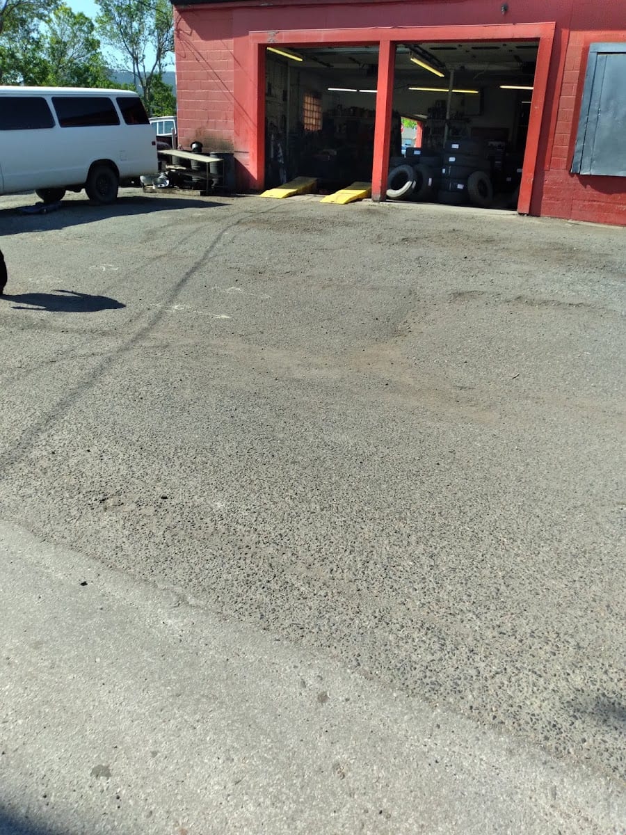 Woolsey's Tire Brake & Alignment, photo 4