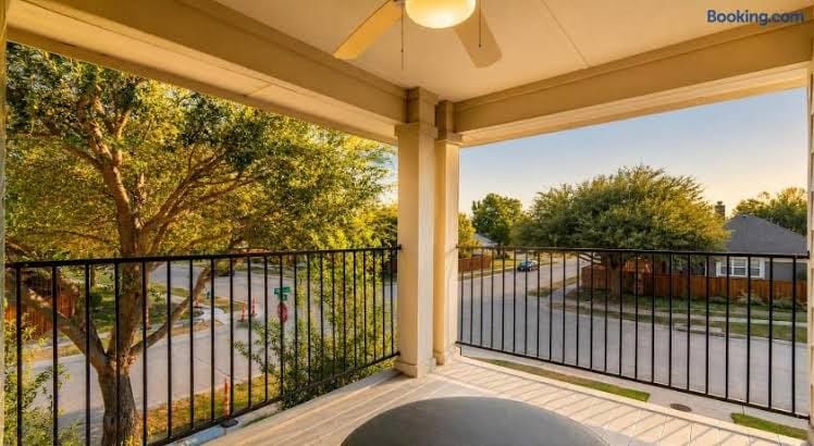 Russwood Acres Estate ft Gym, Cinema, Pool Table, photo 3