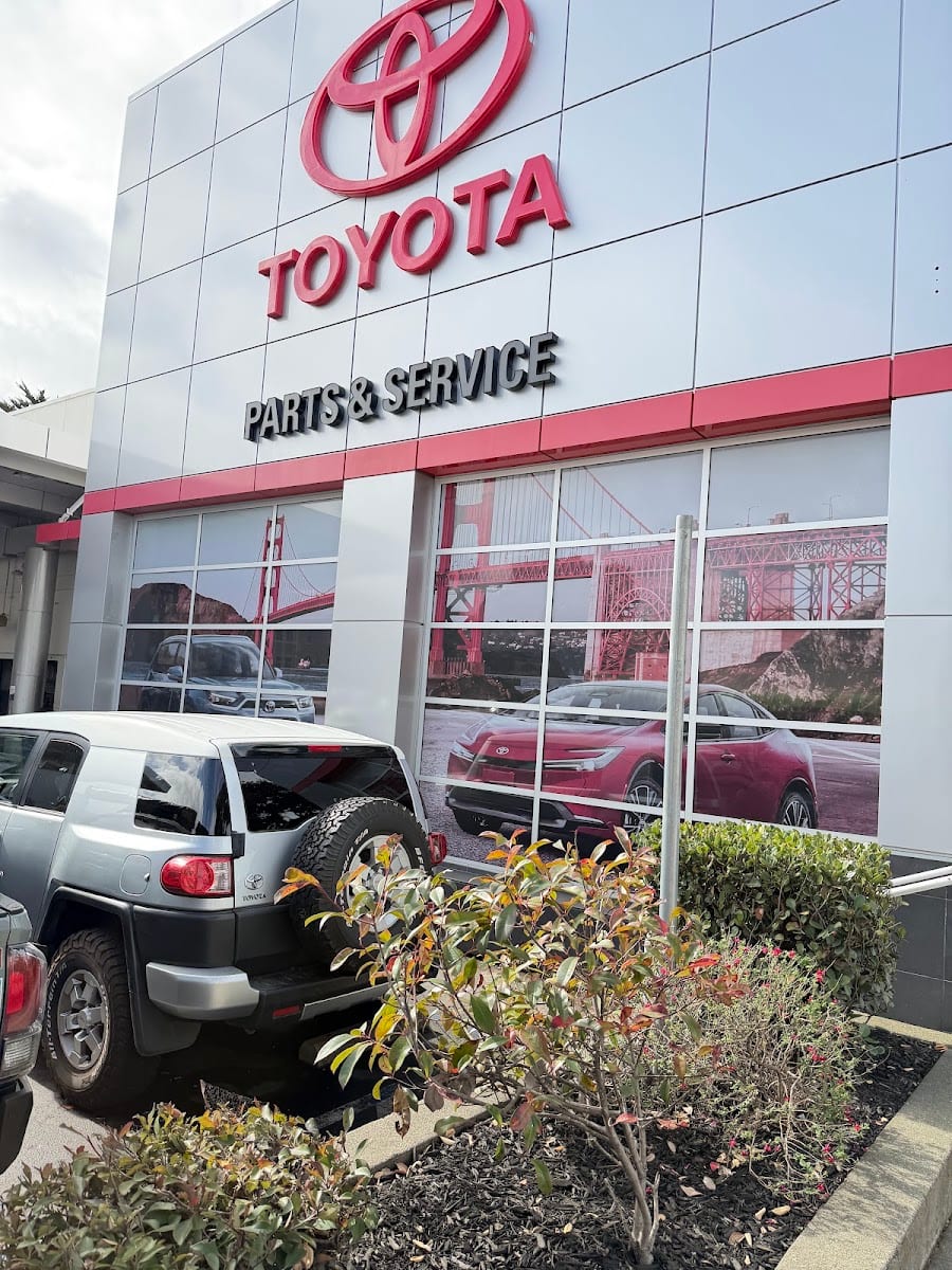 San Francisco Toyota Certified Service Center, photo 2