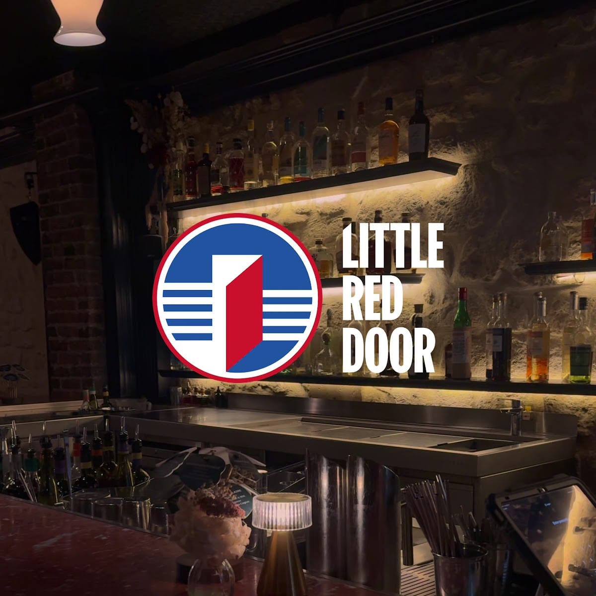 Little Red Door, photo 3