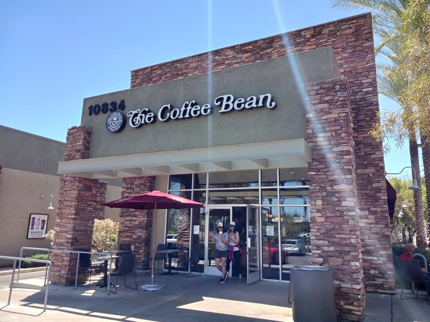 The Coffee Bean & Tea Leaf
