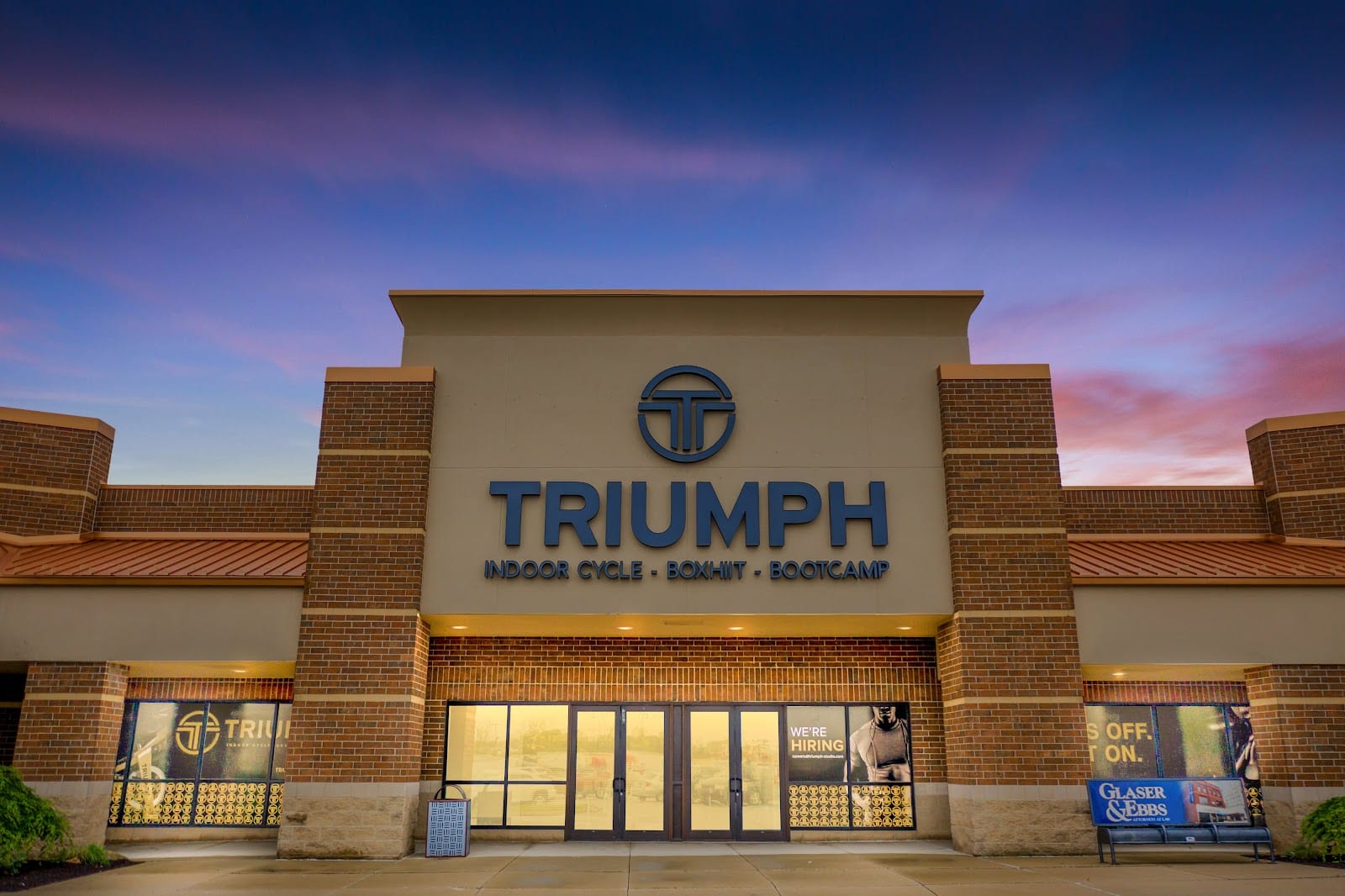 Triumph Studio, photo 2