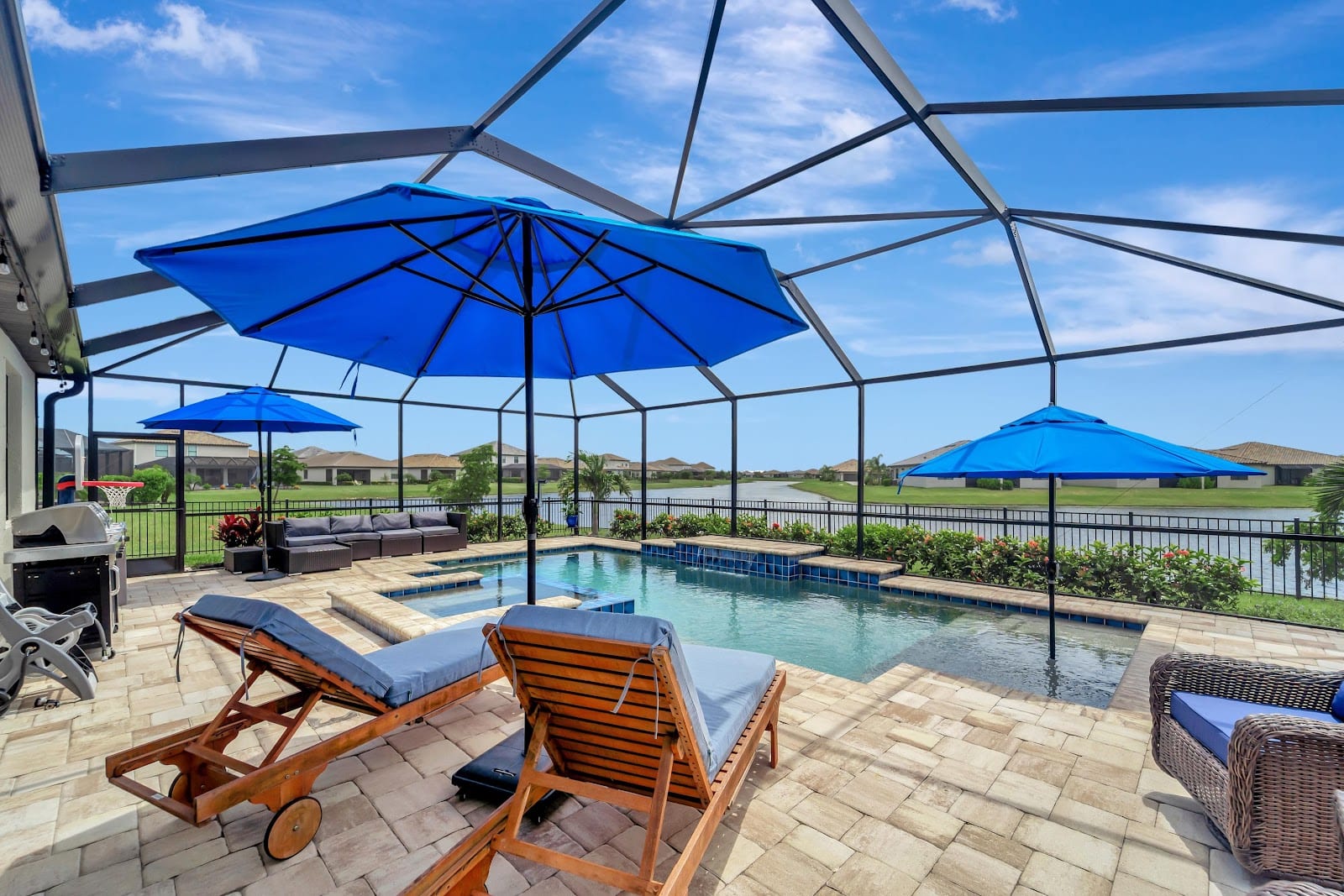 Mauri Blefeld, REALTOR®, Coldwell Banker Realty, photo 4