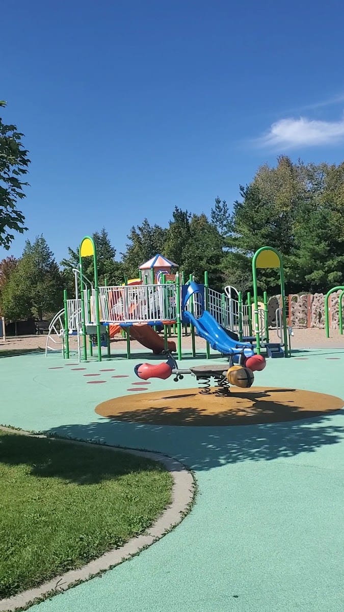 Grovewood Park, photo 2