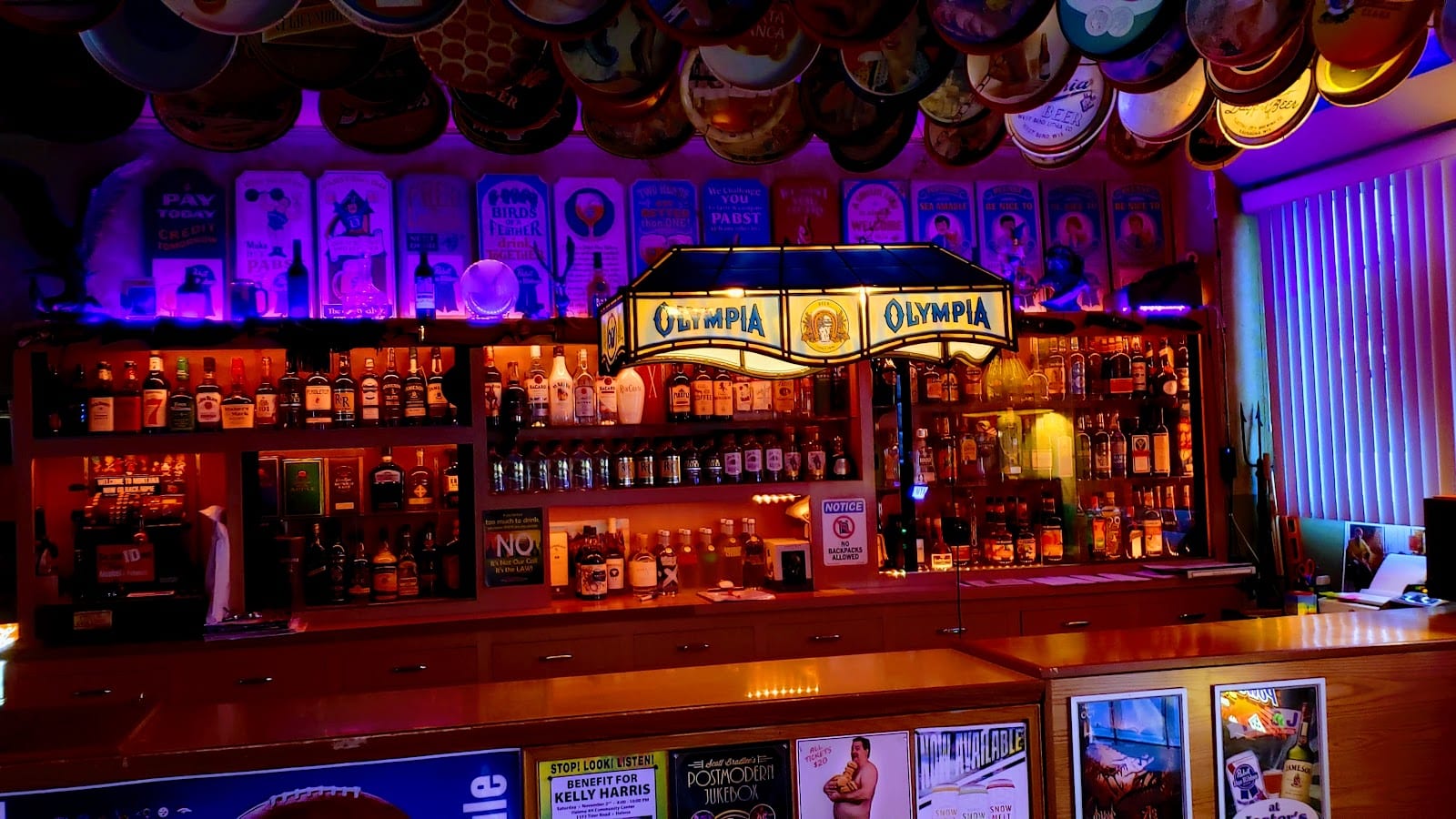 The Jesters Bar, photo 2