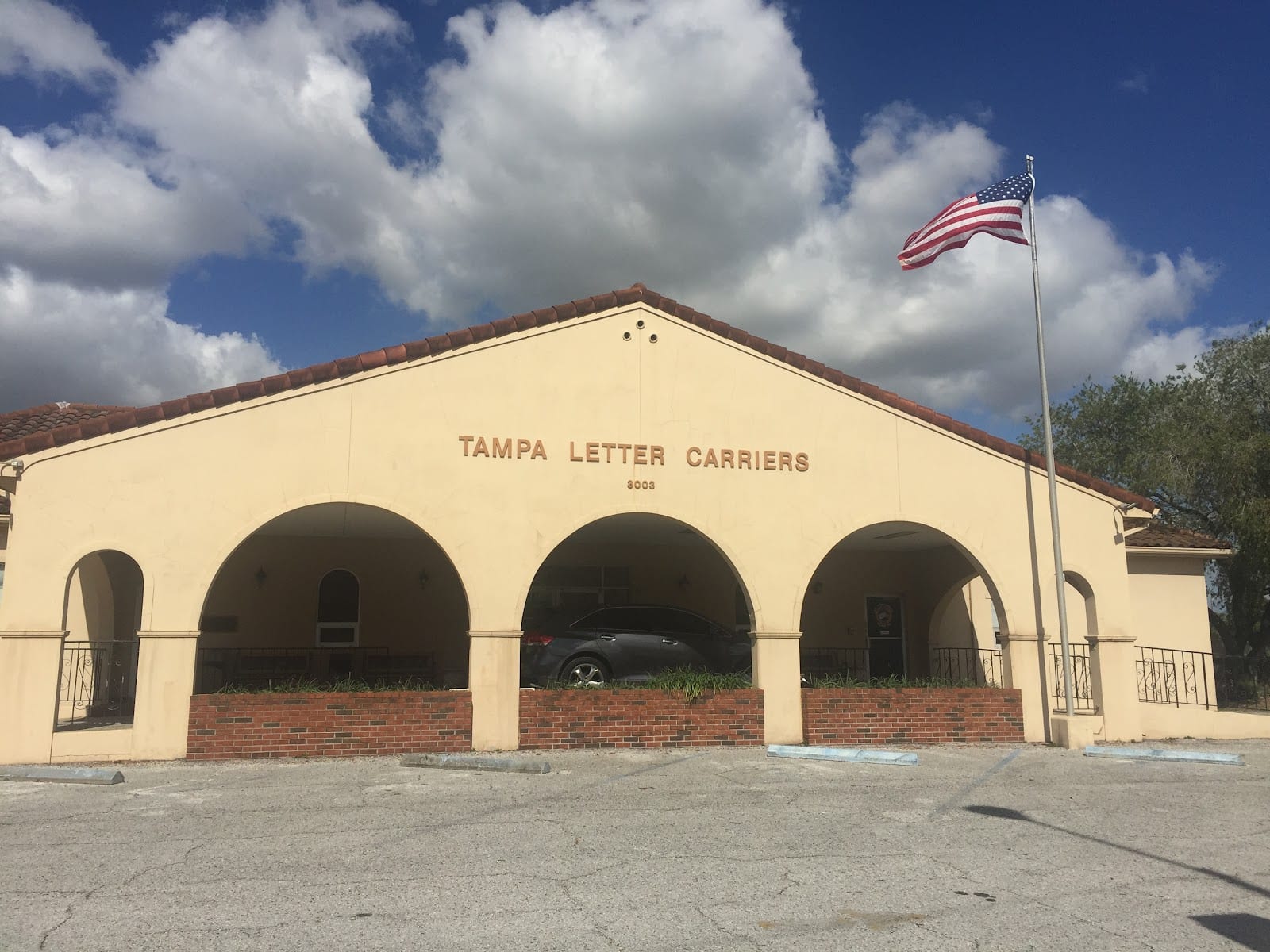Tampa Letter Carriers Hall, photo 3