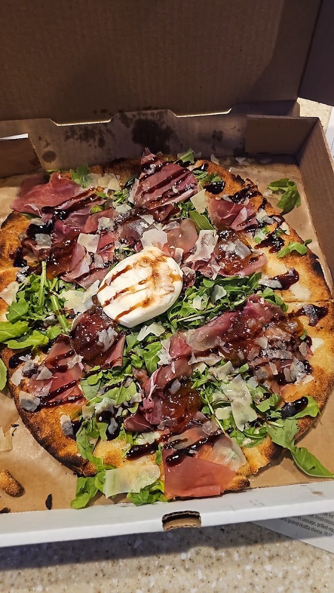 Via Italia Woodfired Pizza & Bar, photo 2