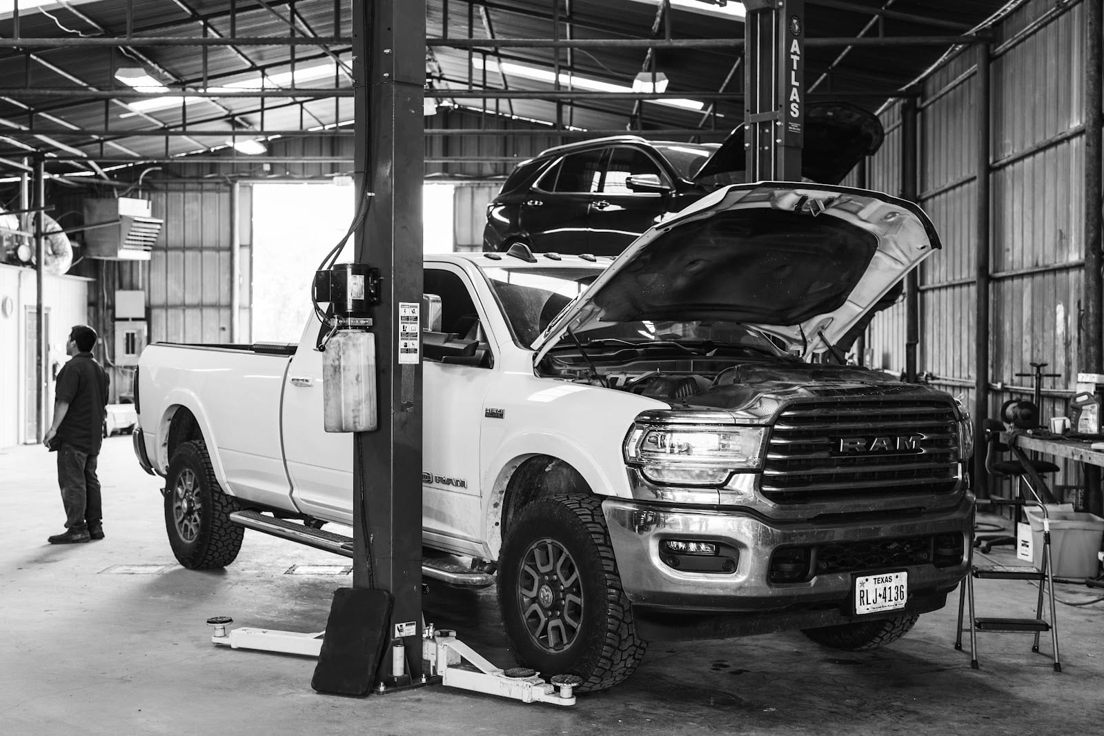Lorentz Automotive Ponder - Auto Repair Service in Ponder TX, photo 4