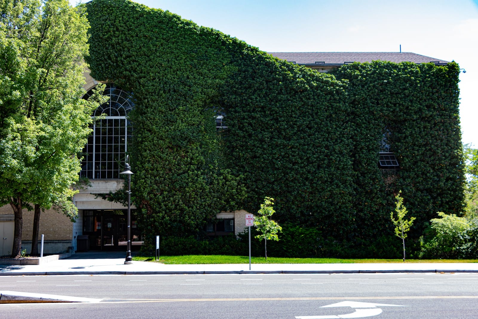 USU Fieldhouse Building (FH, George Nelson Recreation Center)