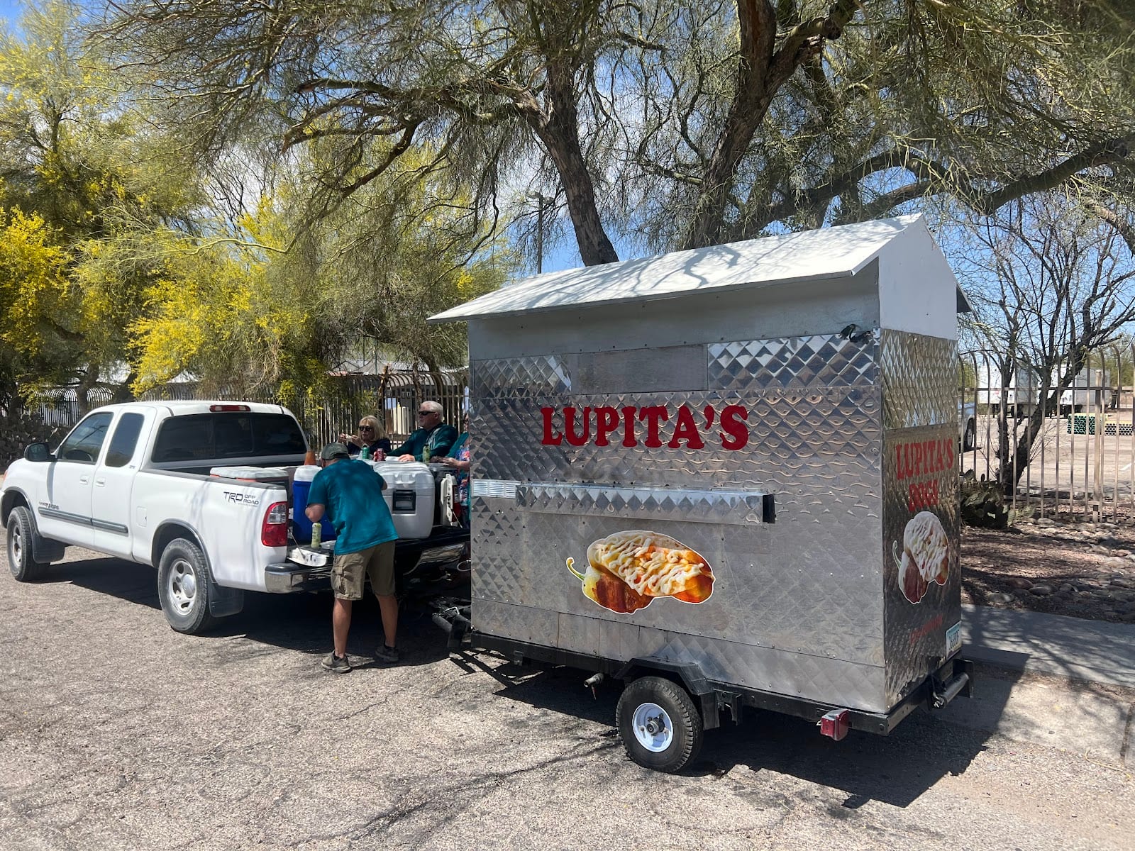 Lupita's Dogs, photo 4