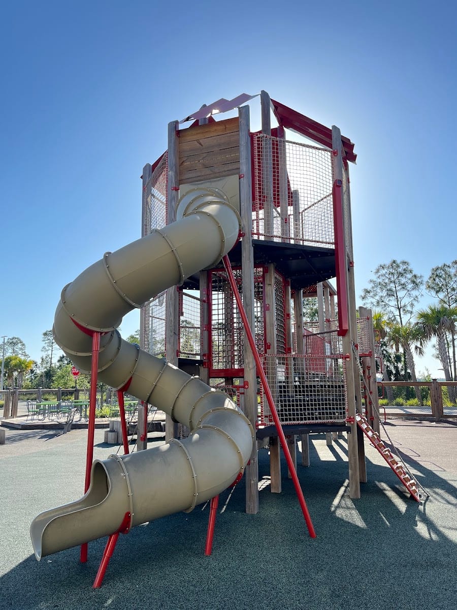 Crescent B commons playground