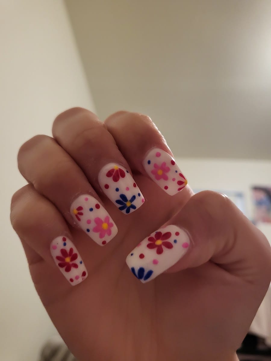 NV Nails