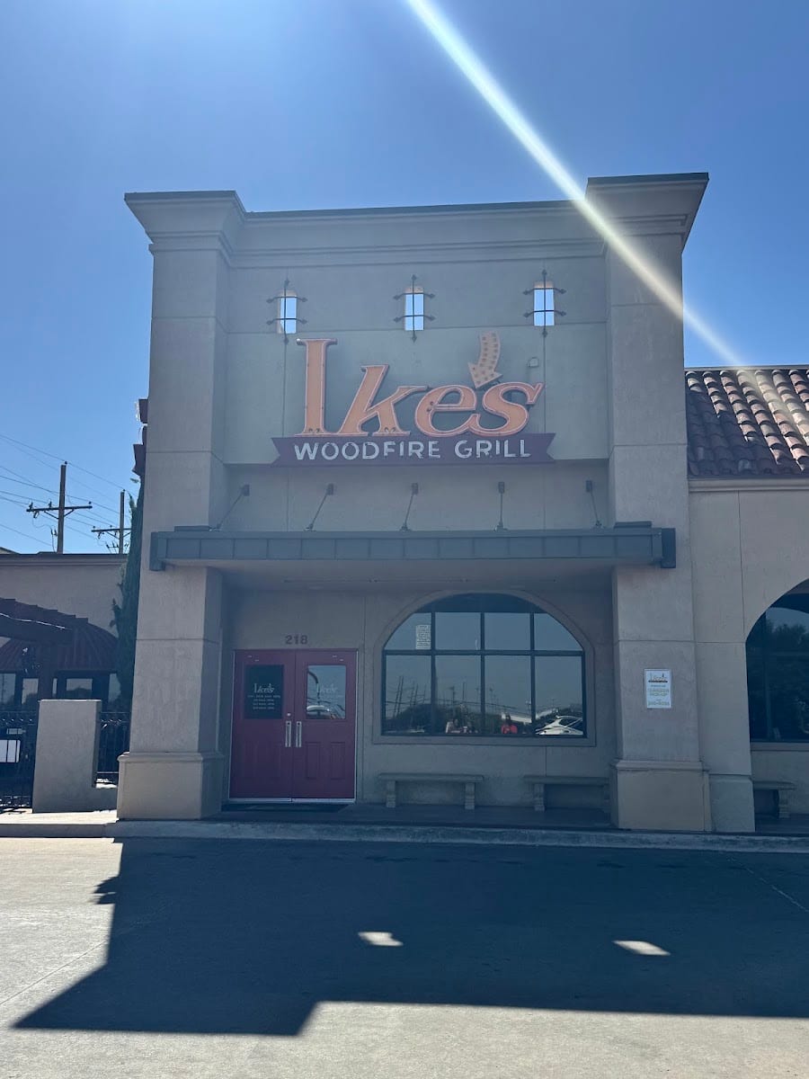 Ike's Woodfire Grill