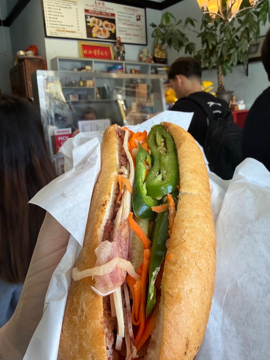 L & G Vietnamese Sandwich