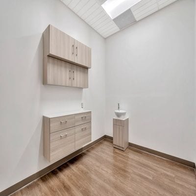Sola Salons