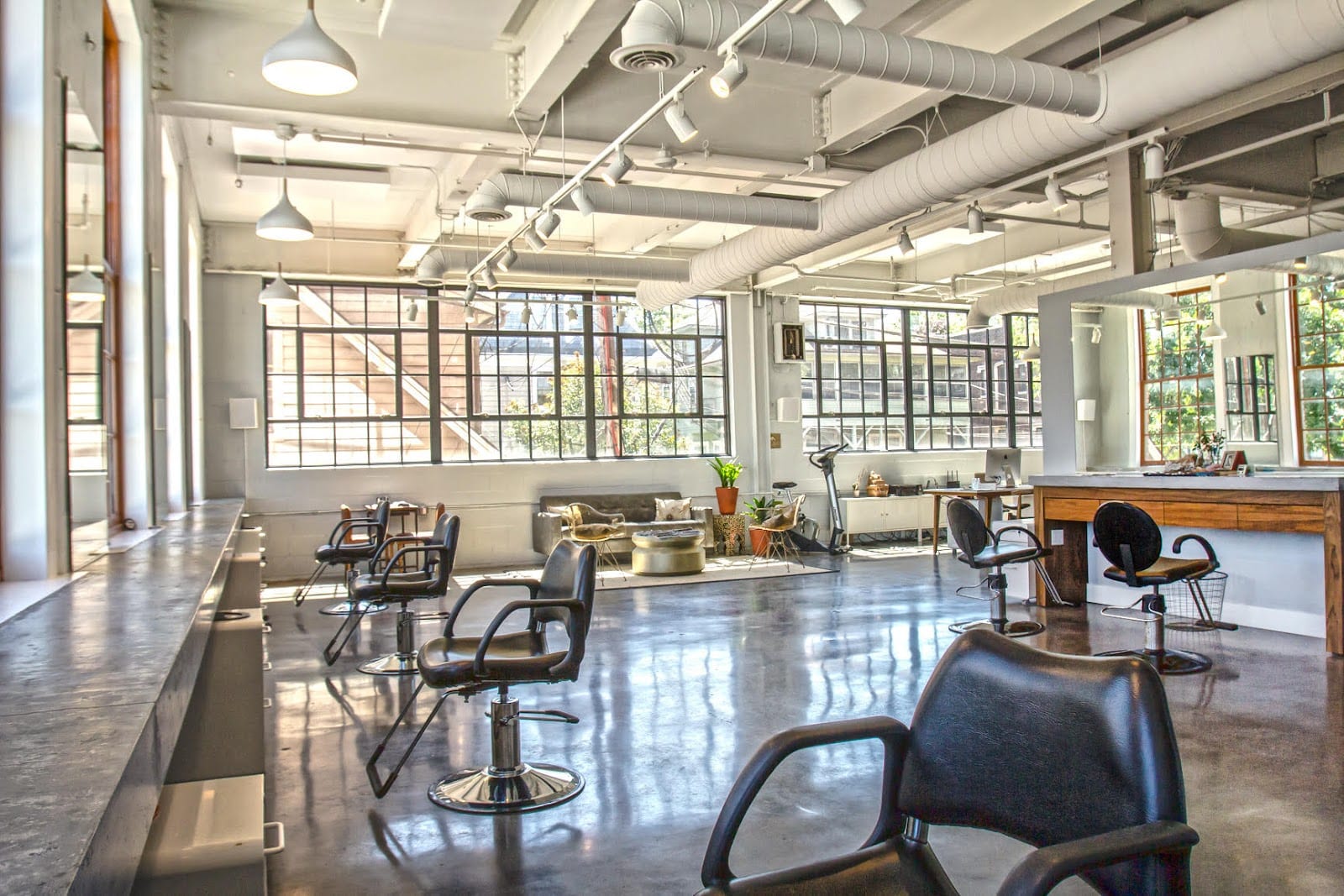 Metro Salon, photo 2
