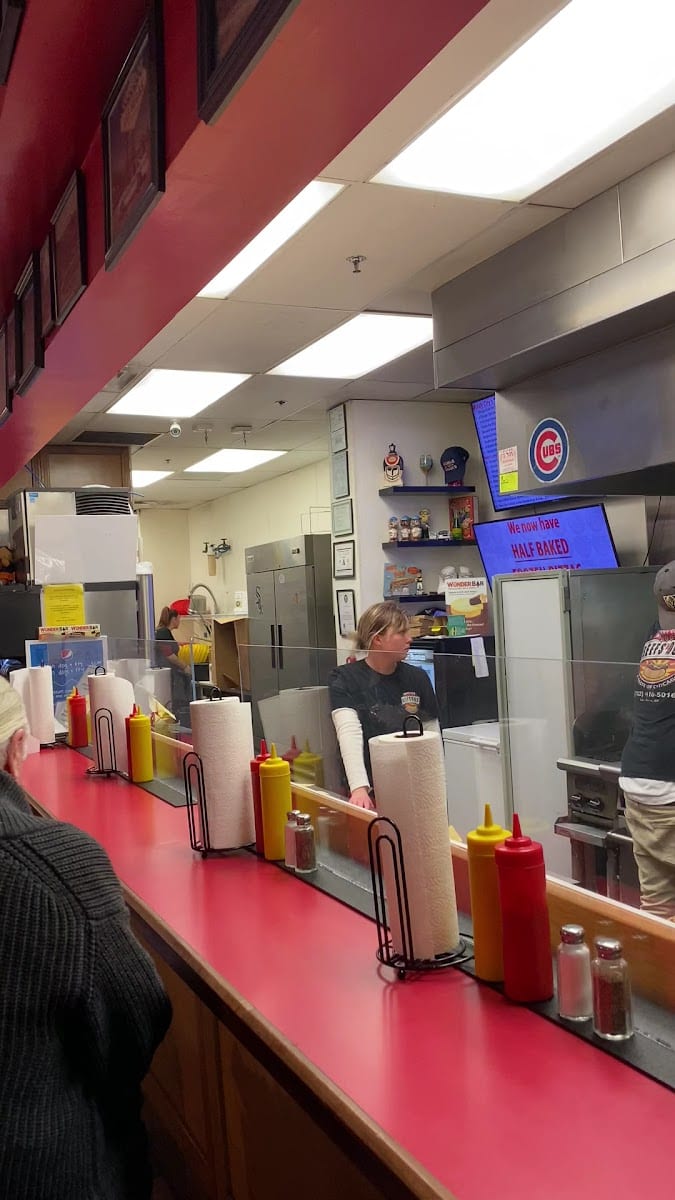 Windy City Beefs-N-Dogs, photo 3