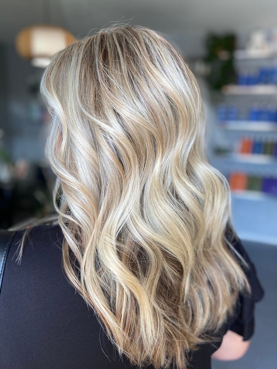 Shaye Slays Hair
