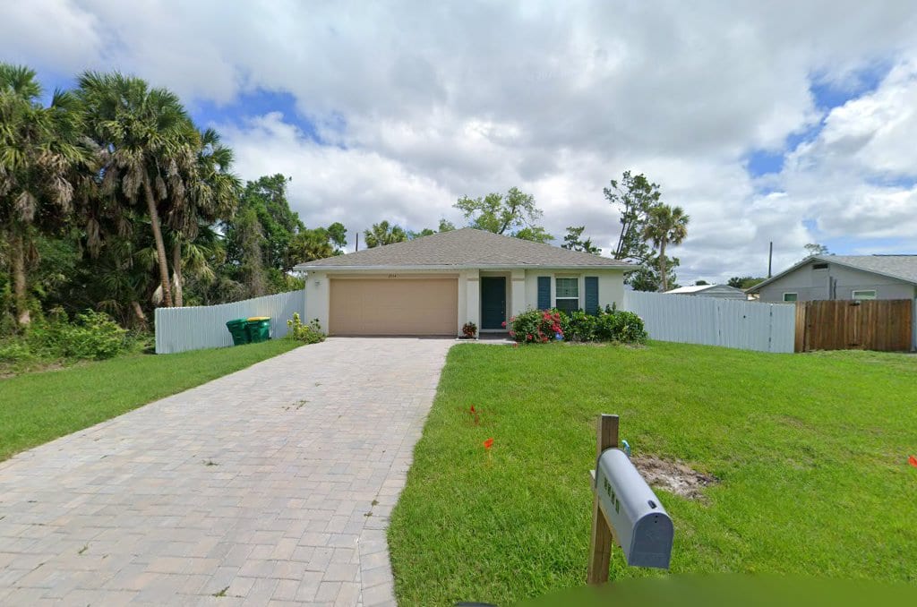 3 Mi to Port Charlotte Beach Park: Home w/ Patio! - House (3 Bedrooms)