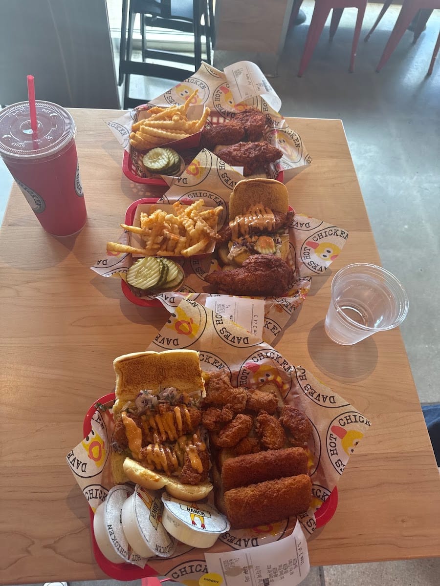 Dave's Hot Chicken, photo 2