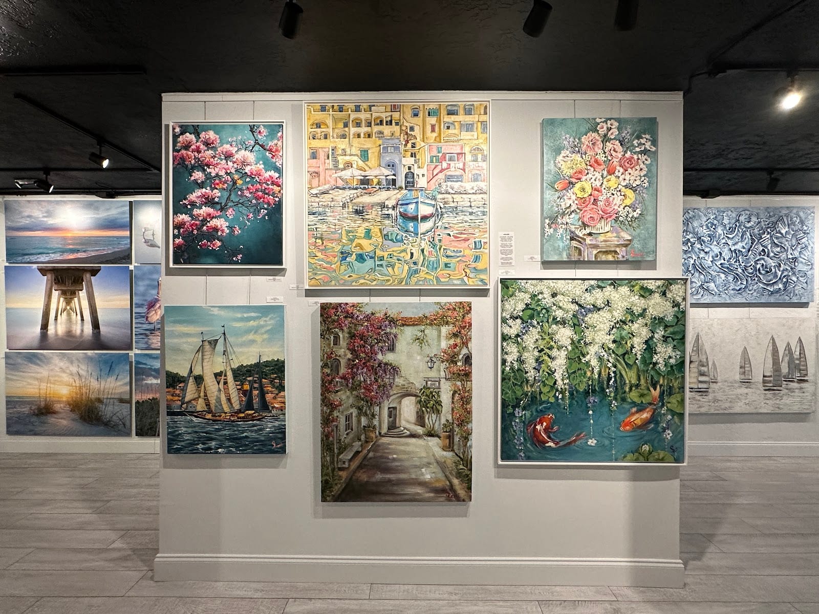Number 33 Gallery of Arts
