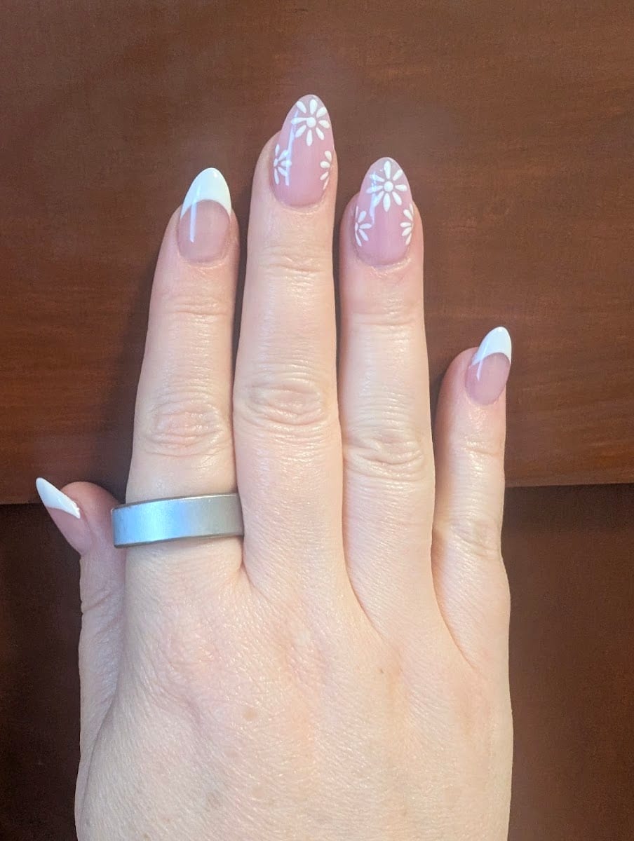 Em Nails & Spa