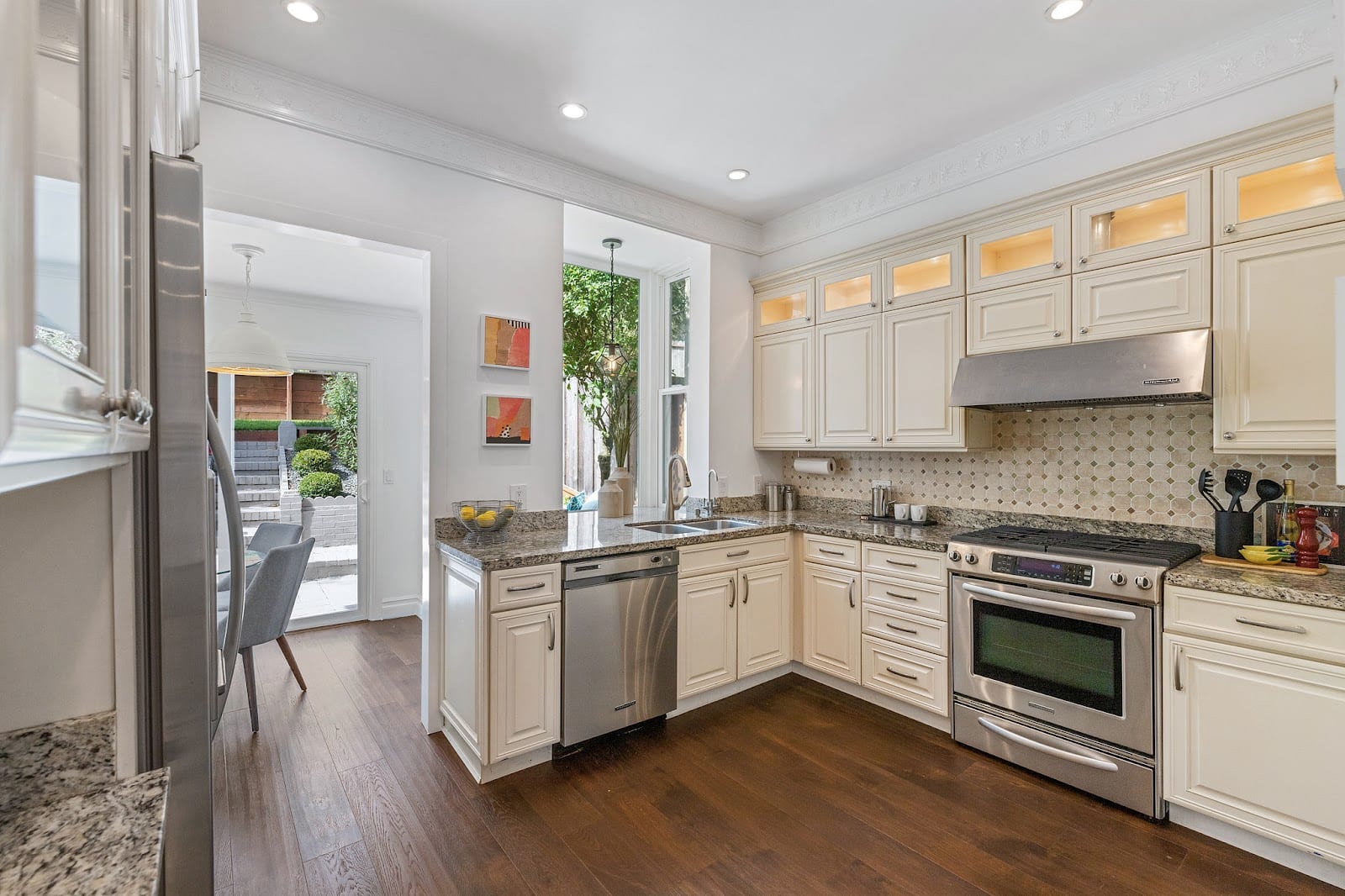 Pacific Edge Real Estate, photo 4