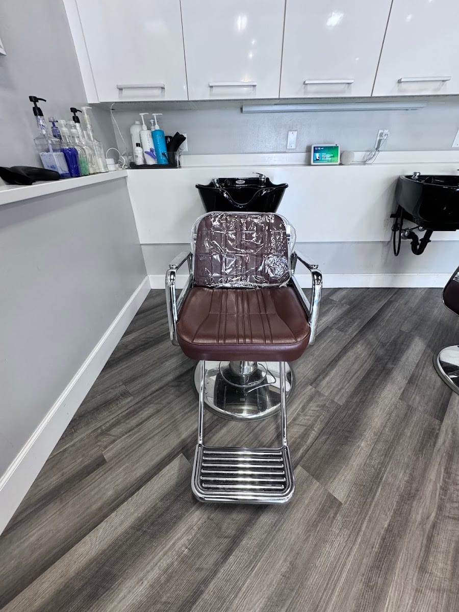 Accentuate Salon, photo 3