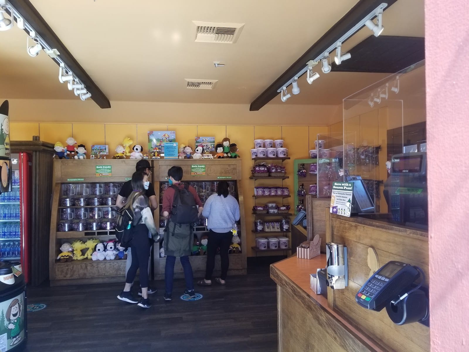 Peppermint Patty's Candy Cabin, photo 2