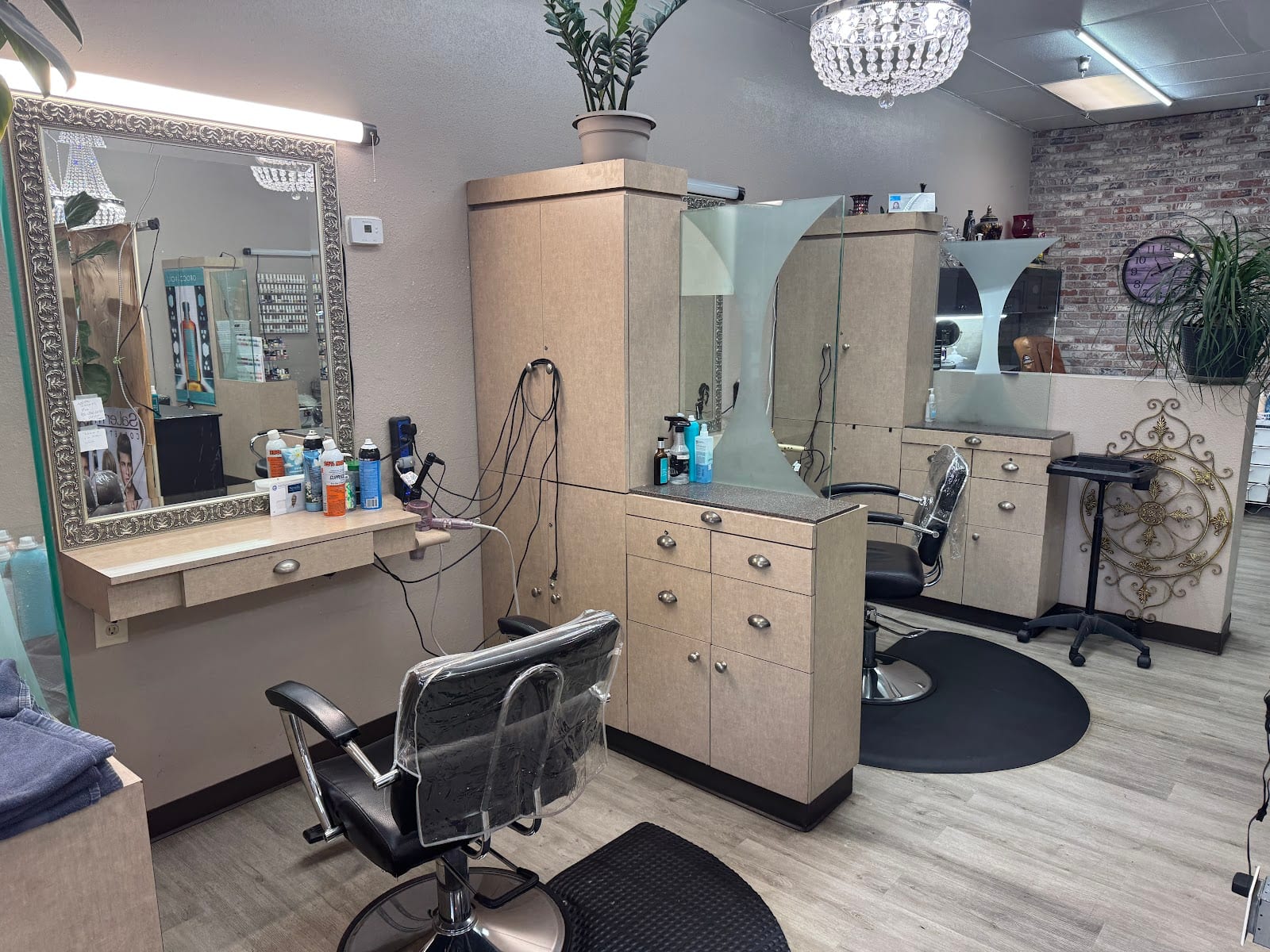 Area Beauty Salon