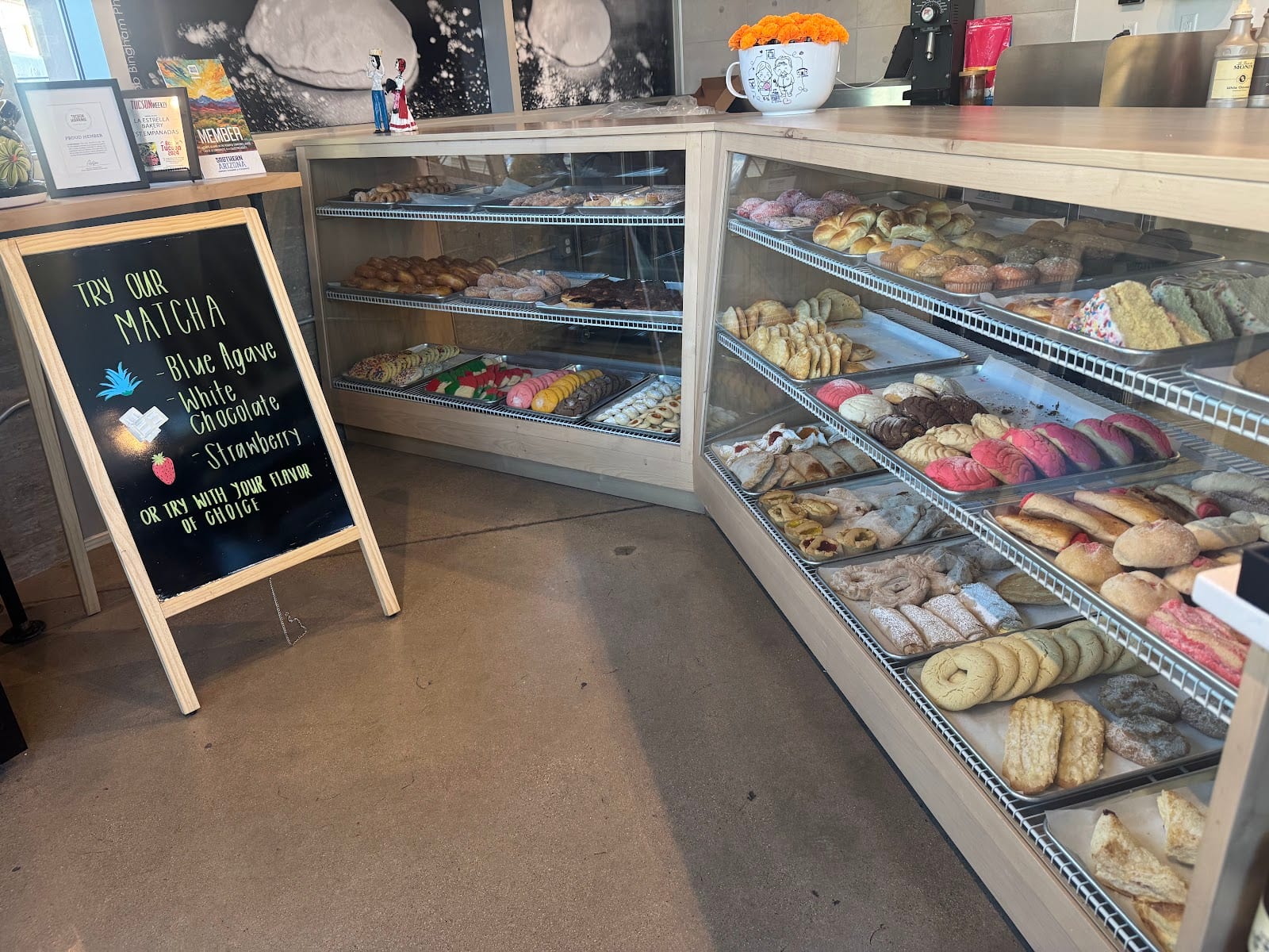 La Estrella Bakery, photo 2