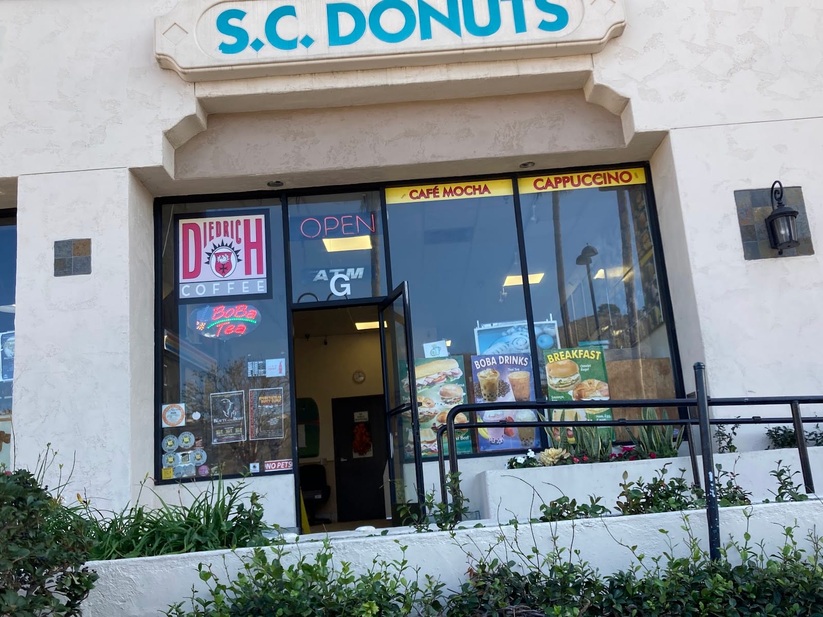 S.C. Donuts, photo 3