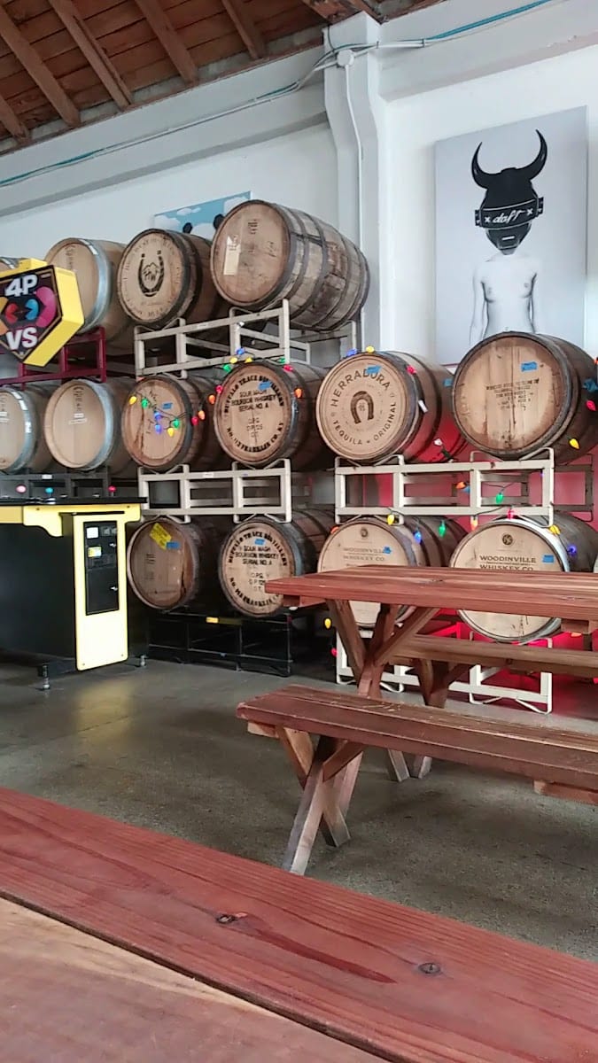 Standard Deviant Brewing, photo 3