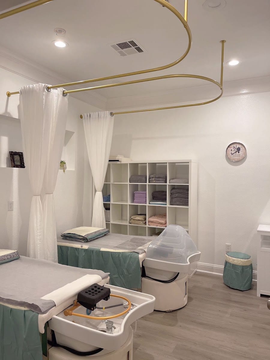 Sunshine Beauty & Wellness, photo 4