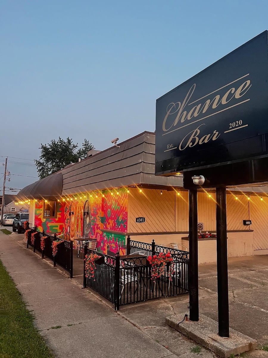 Chance Bar, photo 2
