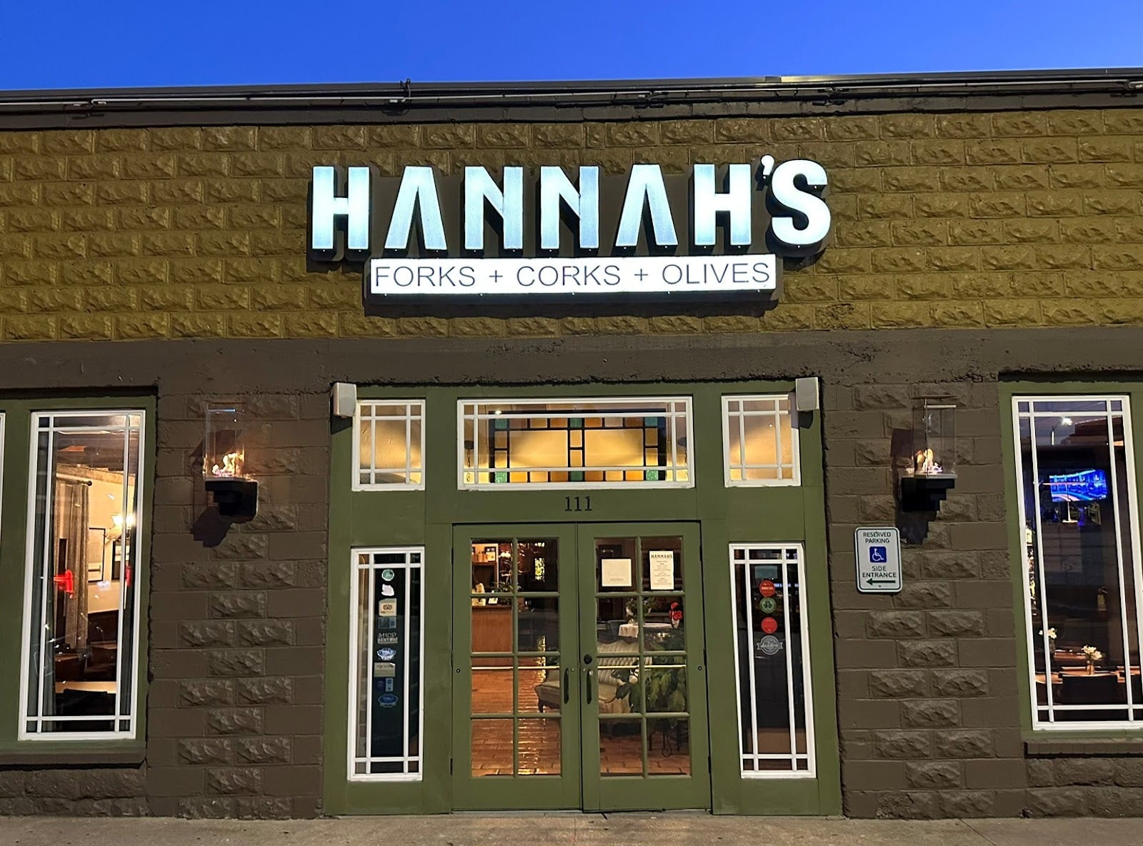 Hannah's, photo 2